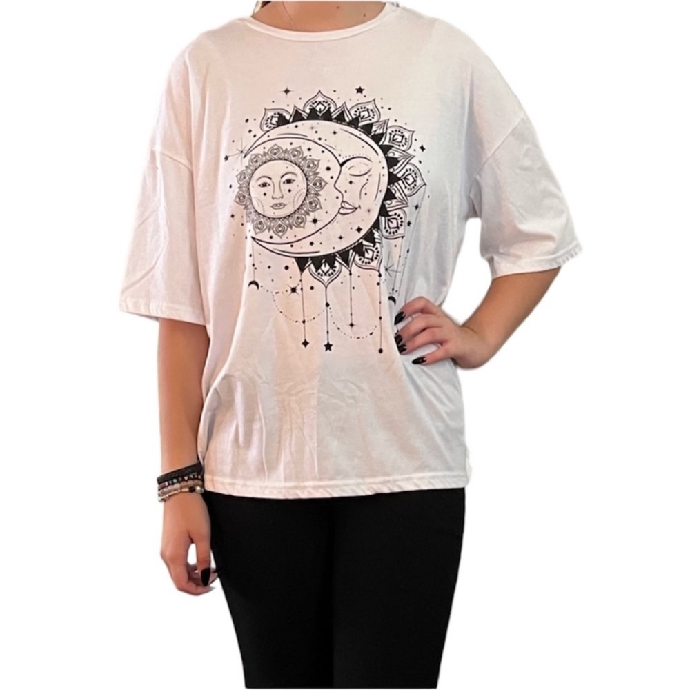 🌻5 for $25🌻 NWOT Shein Sun & Moon Oversized Tee